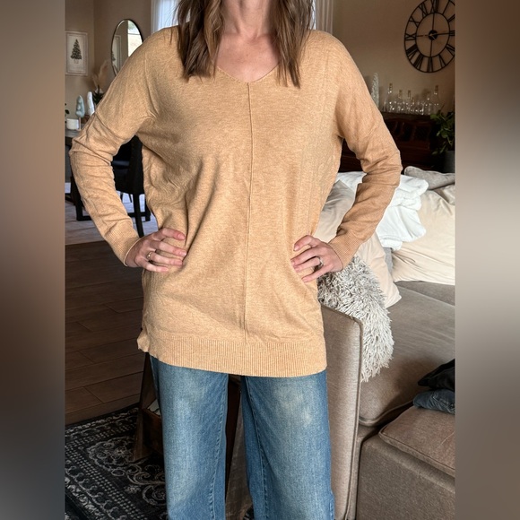 Dreamers women’s size medium sweater - Picture 1 of 4